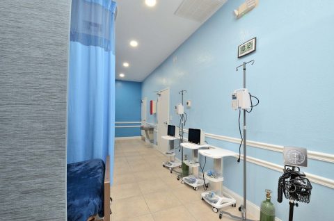 Treatment room 3 Alloy Clinical Research